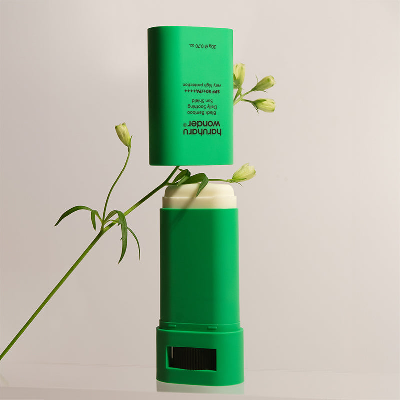 Haruharu Wonder Black Bamboo Daily Soothing Sun Shield – Black Bamboo sunscreen stick SPF50+ PA++++ 20 g