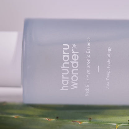 Haruharu Wonder Black Rice Hyaluronic Essence – Black Rice hydrating essence 50 ml